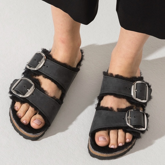 Arizona Big Buckle Shearling
Oiled Leather New with tags - Picture 1 of 6